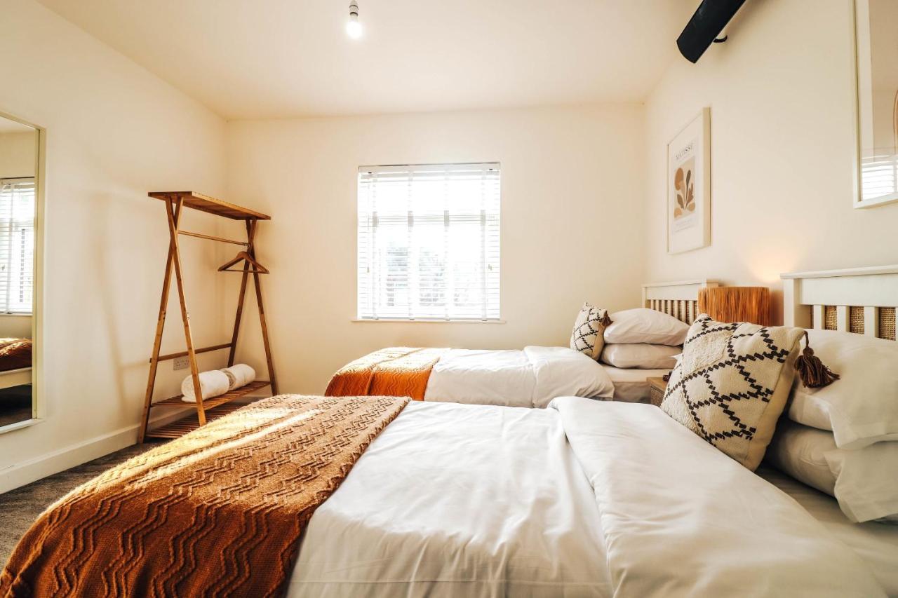 Principality View Apartment Two, By Solace Stays Кардифф Экстерьер фото