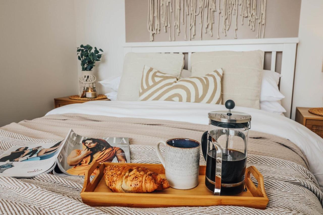 Principality View Apartment Two, By Solace Stays Кардифф Экстерьер фото