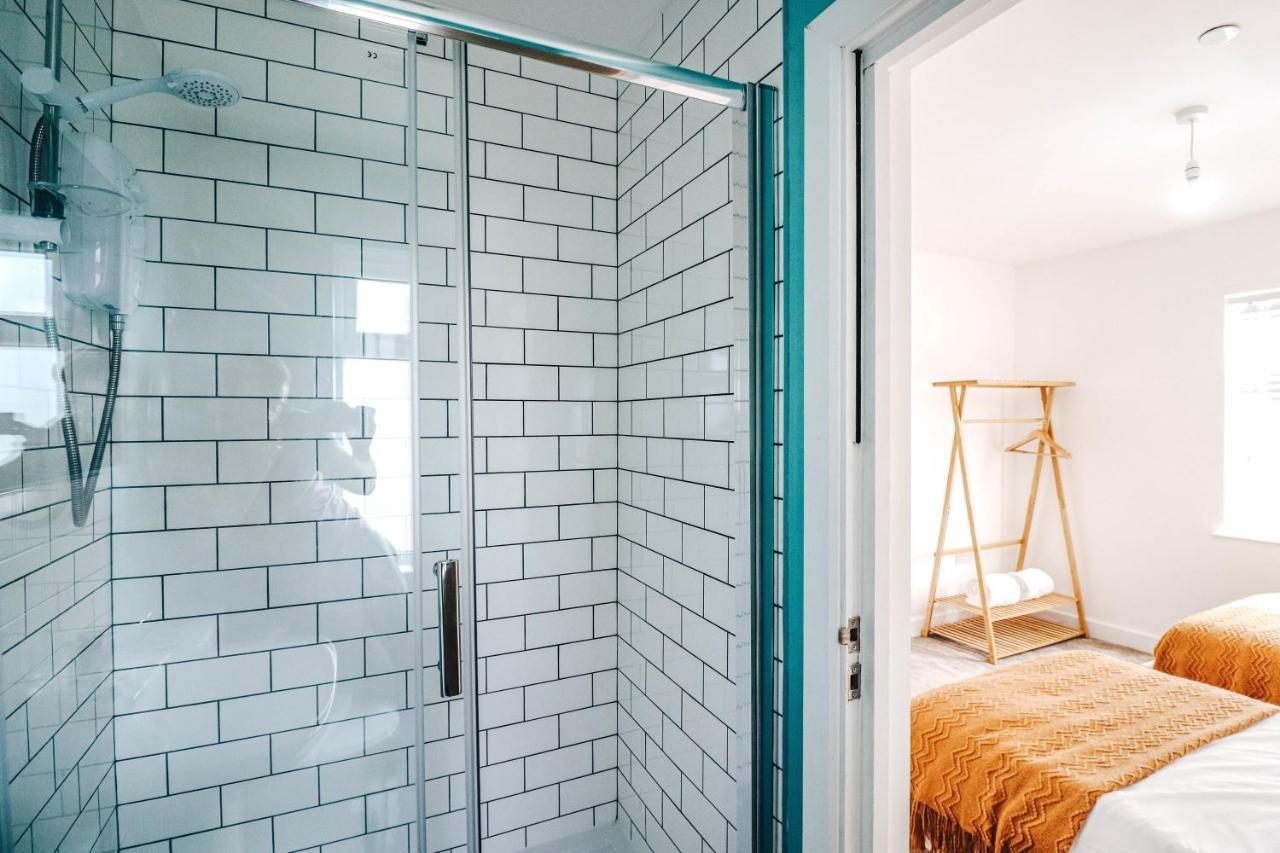Principality View Apartment Two, By Solace Stays Кардифф Экстерьер фото