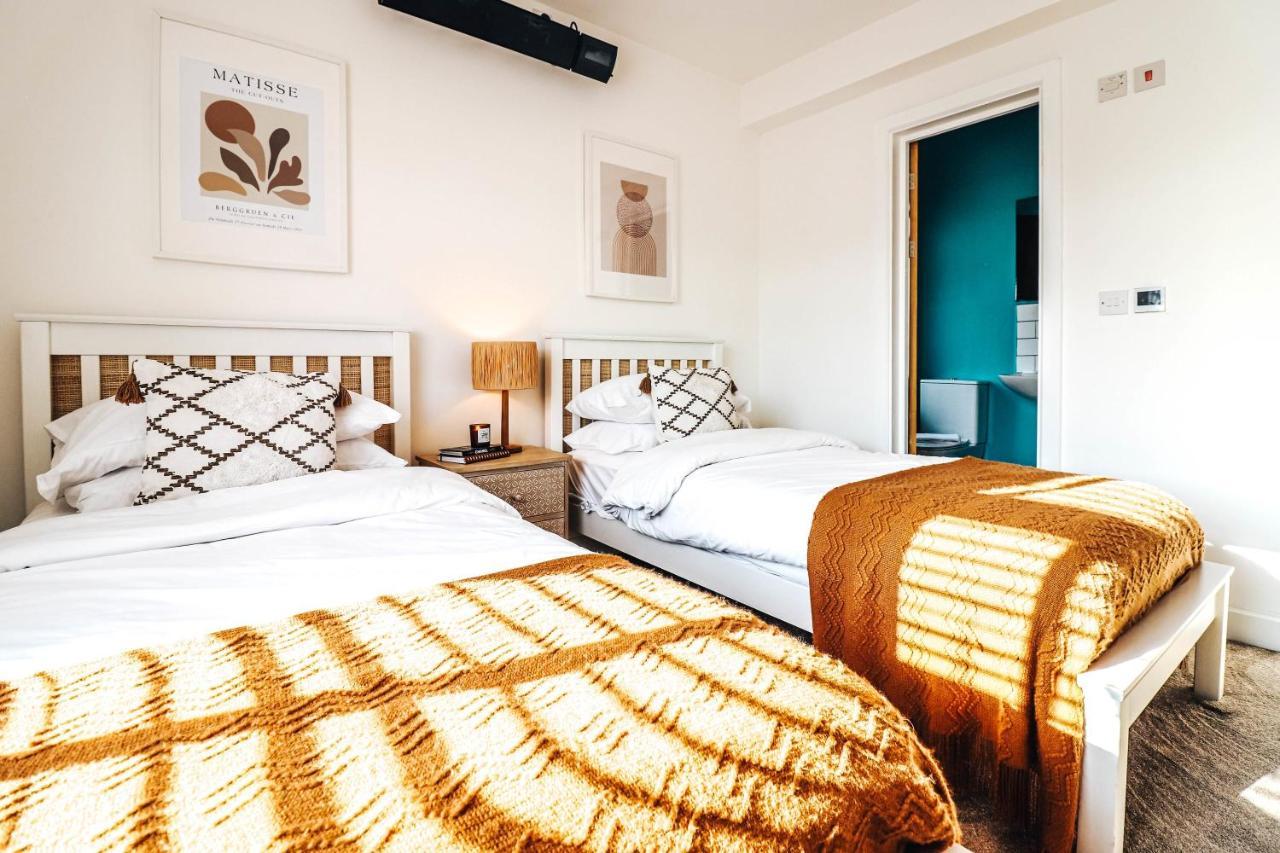 Principality View Apartment Two, By Solace Stays Кардифф Экстерьер фото