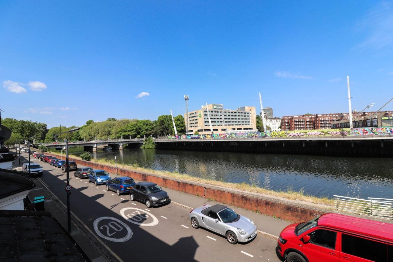 Principality View Apartment Two, By Solace Stays Кардифф Экстерьер фото